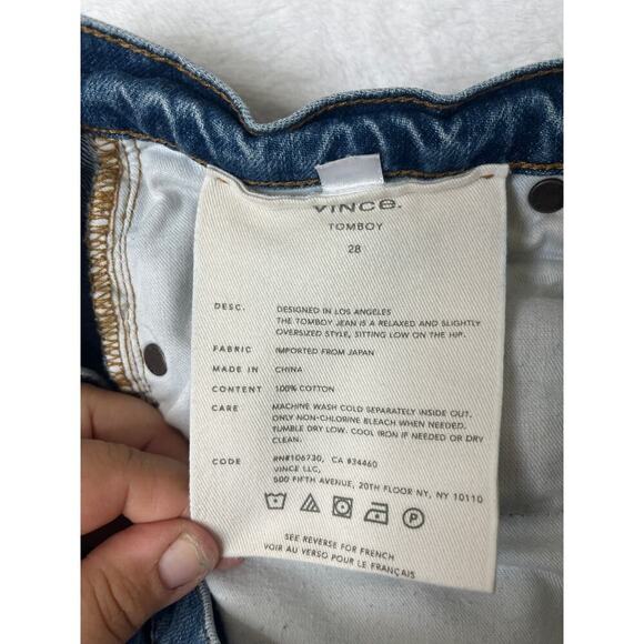 VINCE Tomboy Medium Wash Jeans size 28 Straight Leg  Model Off Duty Classic 90s - Picture 6 of 9